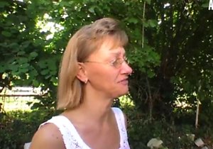 Wrinkly-ass granny prepping for hardcore sex