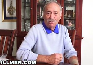 Dark-haired beauty surrenders her cunt to a creep